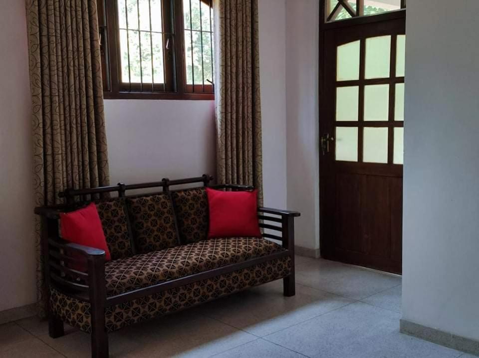 הבאראנה Visu Villa Hotel מראה חיצוני תמונה